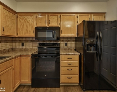 124 Stephanie Drive - Photo Thumbnail 13