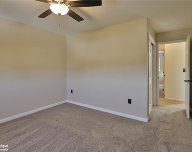 124 Stephanie Drive - Photo Thumbnail 22