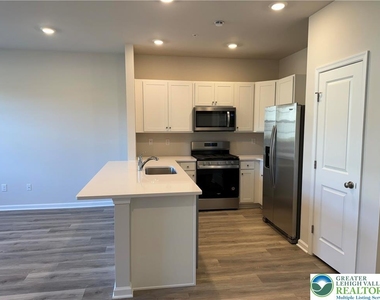 1278 Susan Circle - Photo Thumbnail 5