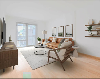 West 37th Street - Photo Thumbnail 6