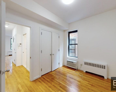 318 East 89th Street - Photo Thumbnail 3