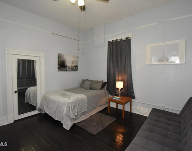 1214 N Kansas Street - Photo Thumbnail 7