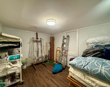 1214 N Kansas Street - Photo Thumbnail 22