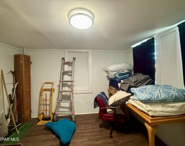 1214 N Kansas Street - Photo Thumbnail 21