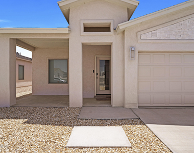 5064 Andrew Jorel Drive - Photo Thumbnail 3