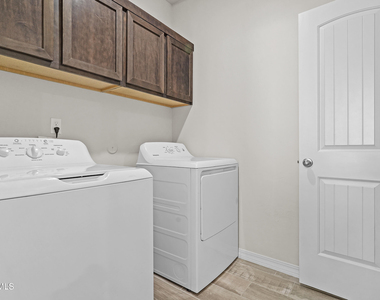 5064 Andrew Jorel Drive - Photo Thumbnail 18
