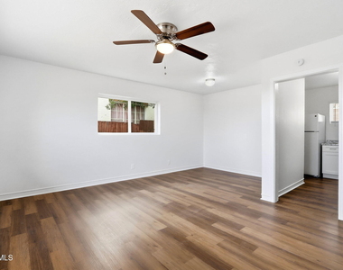 2413 Copper Avenue - Photo Thumbnail 10