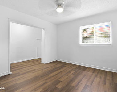 2413 Copper Avenue - Photo Thumbnail 19