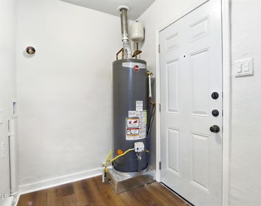2413 Copper Avenue - Photo Thumbnail 24