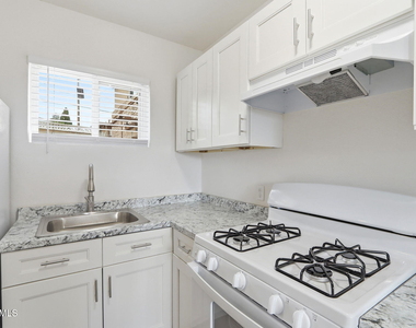 2413 Copper Avenue - Photo Thumbnail 15