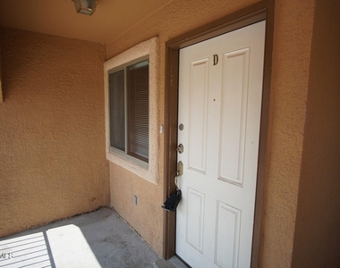 3400 Blue Earth Lane - Photo Thumbnail 2