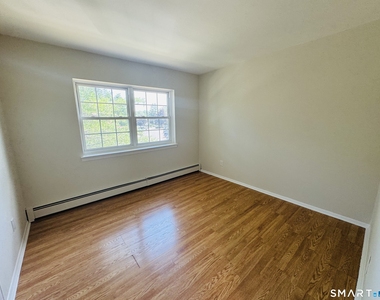 1070 New Haven Avenue - Photo Thumbnail 12