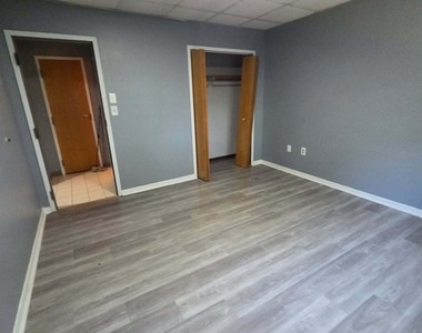 43 Framingham Drive - Photo Thumbnail 10