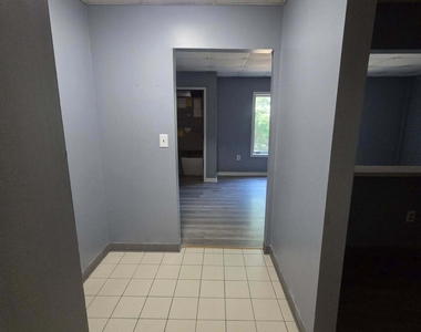 43 Framingham Drive - Photo Thumbnail 3