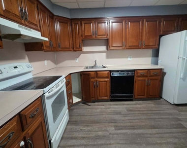 43 Framingham Drive - Photo Thumbnail 7