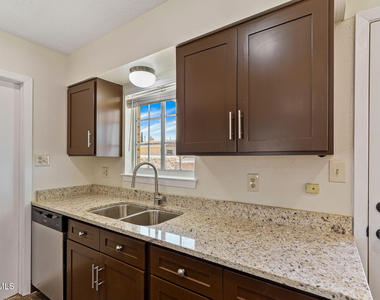 2608 Dan Sikes Drive - Photo Thumbnail 12