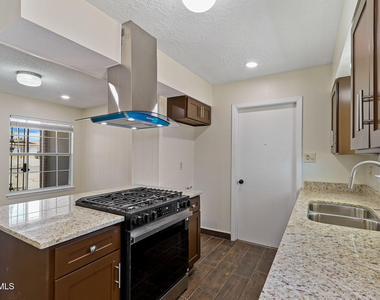 2608 Dan Sikes Drive - Photo Thumbnail 10