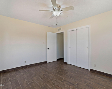 2608 Dan Sikes Drive - Photo Thumbnail 16