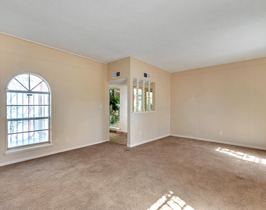 301 Los Nietos Court - Photo Thumbnail 36