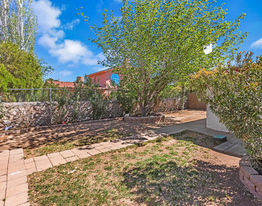 301 Los Nietos Court - Photo Thumbnail 3
