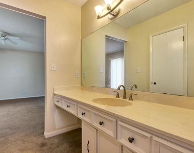 301 Los Nietos Court - Photo Thumbnail 24