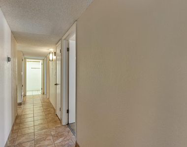 301 Los Nietos Court - Photo Thumbnail 33