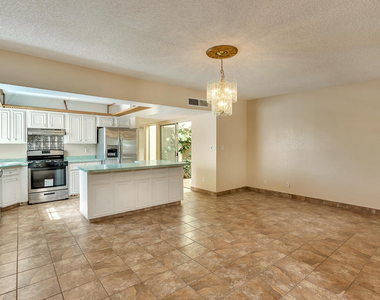 301 Los Nietos Court - Photo Thumbnail 37
