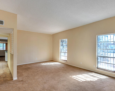 301 Los Nietos Court - Photo Thumbnail 35