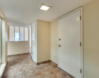 301 Los Nietos Court - Photo Thumbnail 17