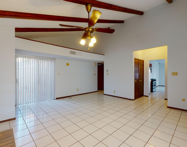 909 Tepic Drive - Photo Thumbnail 4