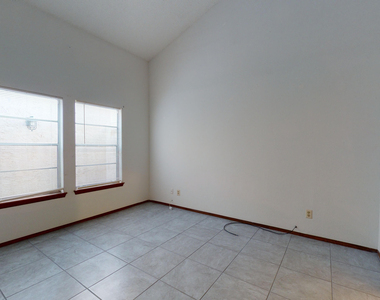909 Tepic Drive - Photo Thumbnail 19