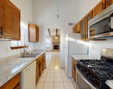 909 Tepic Drive - Photo Thumbnail 10