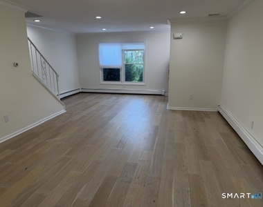 32 Sherwood Place - Photo Thumbnail 1