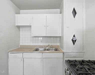 3912 Kemp Avenue - Photo Thumbnail 6