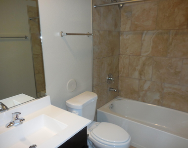 11605 Flor Cedro Place - Photo Thumbnail 14