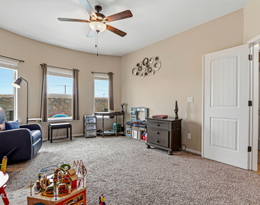 13066 Grantham Lane - Photo Thumbnail 16