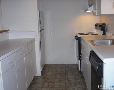 68 Thermos Avenue - Photo Thumbnail 8