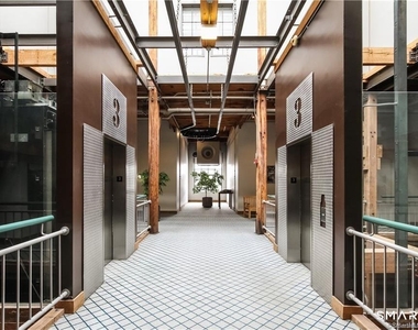 68 Thermos Avenue - Photo Thumbnail 2