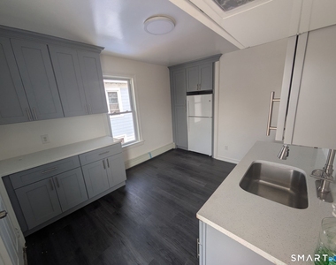 200 Ogden Street - Photo Thumbnail 3