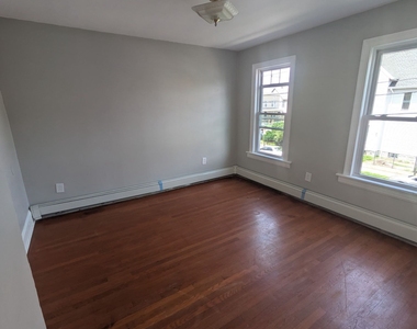 200 Ogden Street - Photo Thumbnail 7