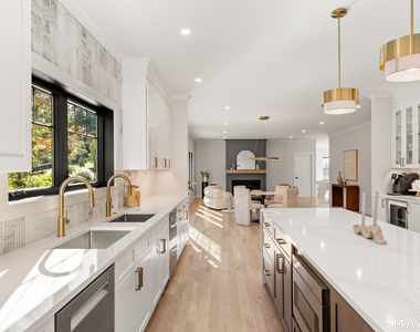 31 Gray Farms Road - Photo Thumbnail 12