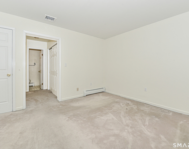 5 Moody Avenue - Photo Thumbnail 15