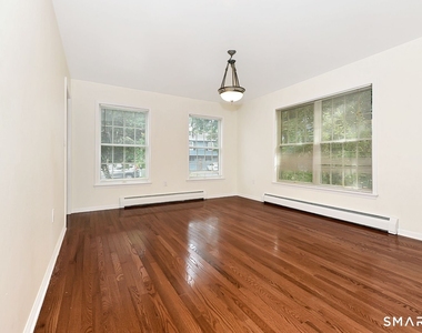 5 Moody Avenue - Photo Thumbnail 8