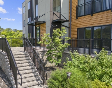 245 Main Street - Photo Thumbnail 32