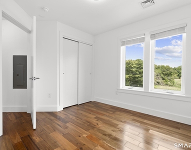245 Main Street - Photo Thumbnail 19