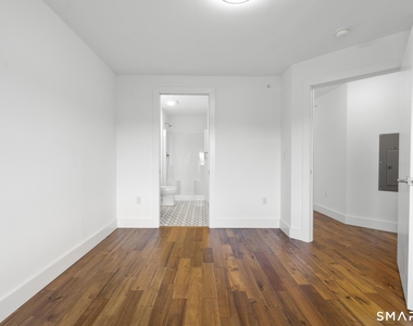 245 Main Street - Photo Thumbnail 21