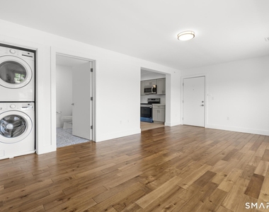 245 Main Street - Photo Thumbnail 10