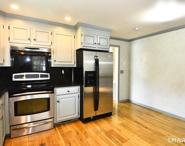 1 Romindon Court - Photo Thumbnail 11