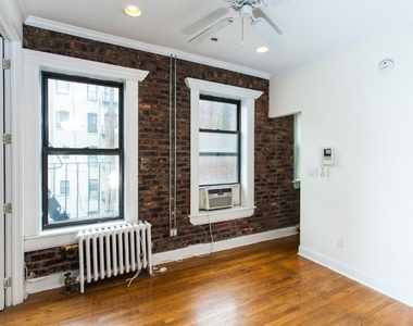 East 13th Street - Photo Thumbnail 7