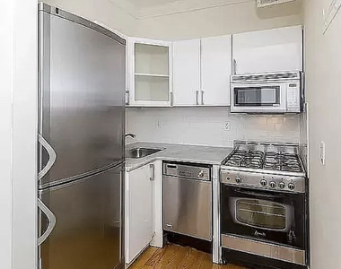 338 East 55th Street - Photo Thumbnail 1